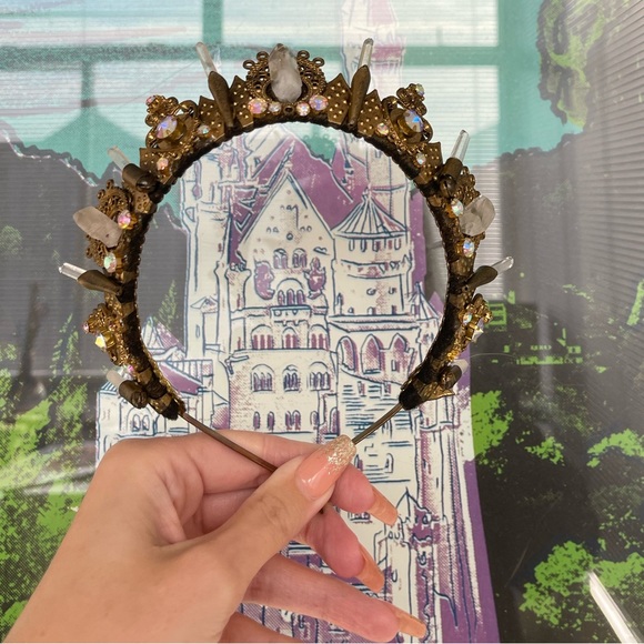 ๐Quartz Crystal Golden Magic Crown ๐ - Picture 2 of 6